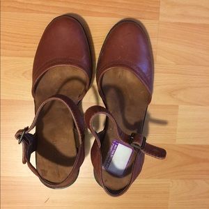 Easy Spirit size 7 sandals